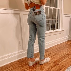 NWT Levi’s 501 High Waist wedgie fit Jeans